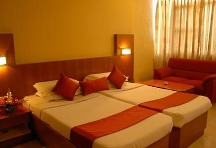 Hotel Maurya Palace Mysuru Zewnętrze zdjęcie